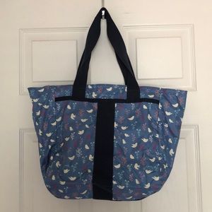 Le Sportsac Tote, blue bird print